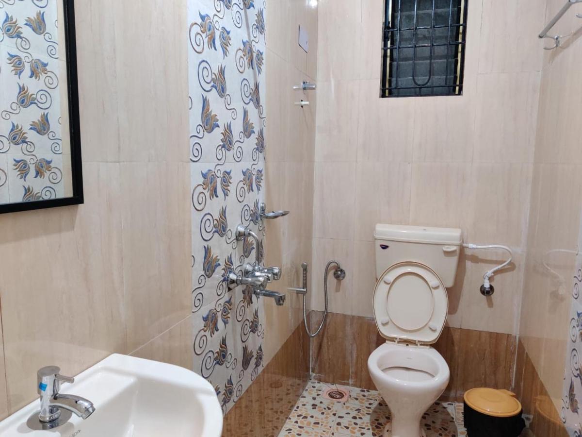 Rishi House Hotel อารัมบล ภายนอก รูปภาพ